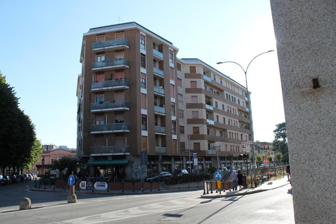 Arcobaleno In Stazione Διαμέρισμα Σαρόνο Εξωτερικό φωτογραφία